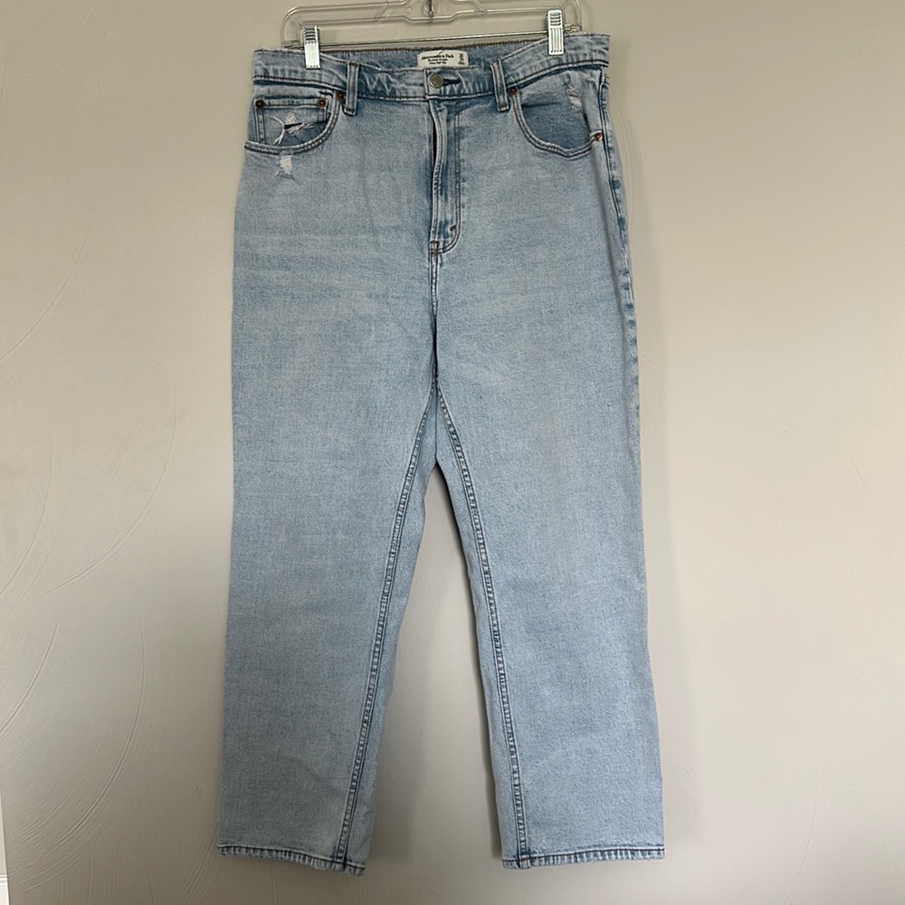 Abercrombie & Fitch The Ankle Straight Ultra High Rise Jeans